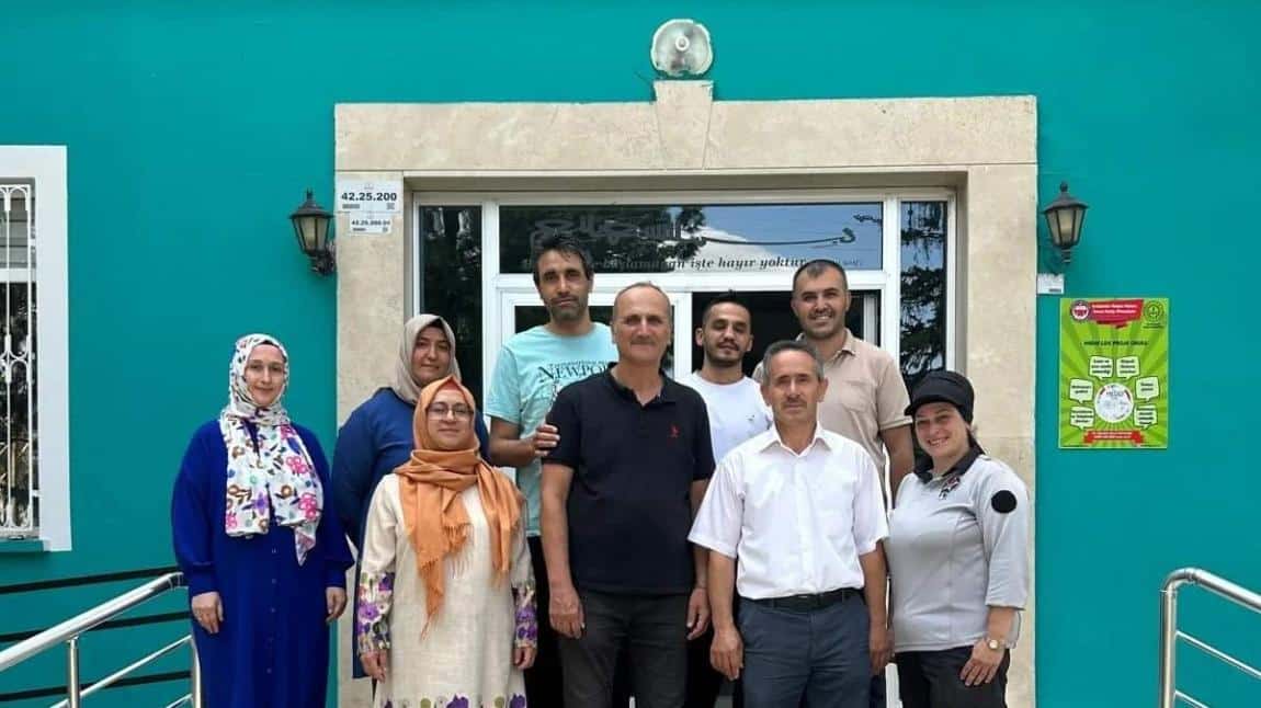 YENİ OKUL MÜDÜRÜMÜZ GÜRKAN ÇETİN GÖREVİNE BAŞLADI 