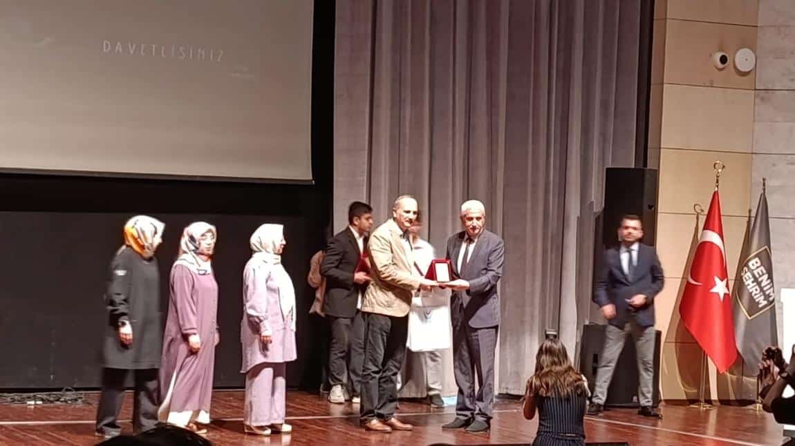 VAKTİ KUSANMAK ETKİNLİKLERİ HİKAYE YARIŞMASI KOORDİNATÖR OKUL OLARAK ÖDÜLÜMÜZÜ ALDIK 